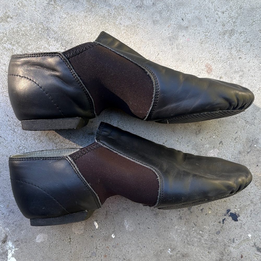 Leather Slip On Jazz Shoes for Stage, Theater, Dance - Big Kid Sz 5.5 VGUC